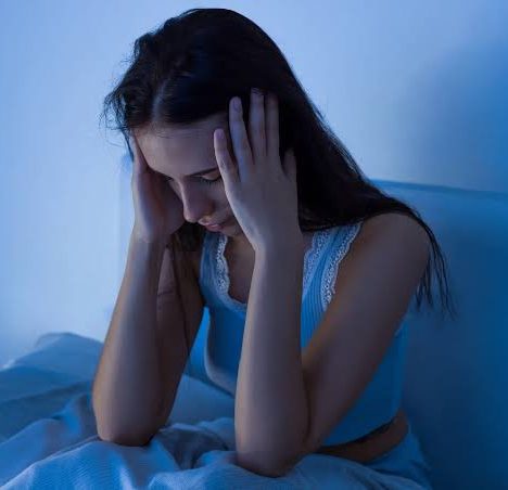Kortyzol, układ nerwowy, kaskada hormonów – jak stres przejmuje kontrolę nad twoim ciałem