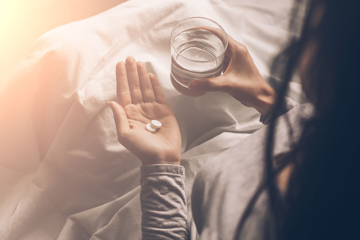 Ukryte skutki leków nasennych u seniorów cichy problem zdrowotny starszych osób
